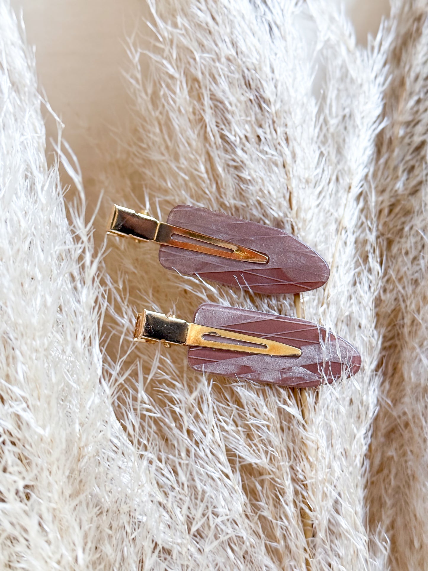 HAIR CLIPS